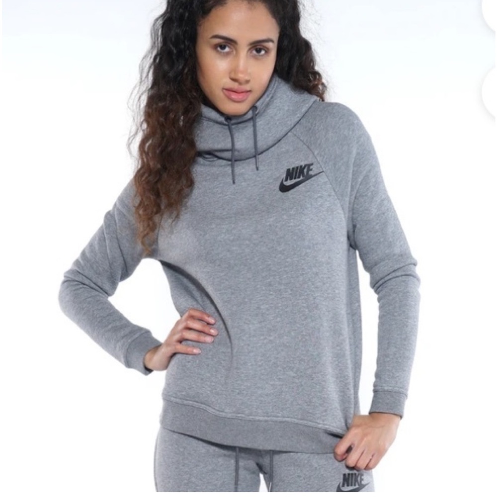 NIKE RALLY FUNNEL NECK HOODIE SIZE XL